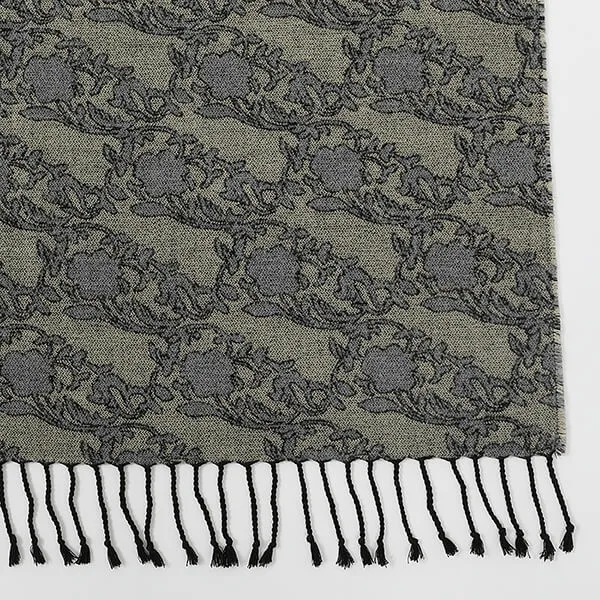 EMIL MODEL Shawl & Shawl Pin NieR Gestalt/Replicant
