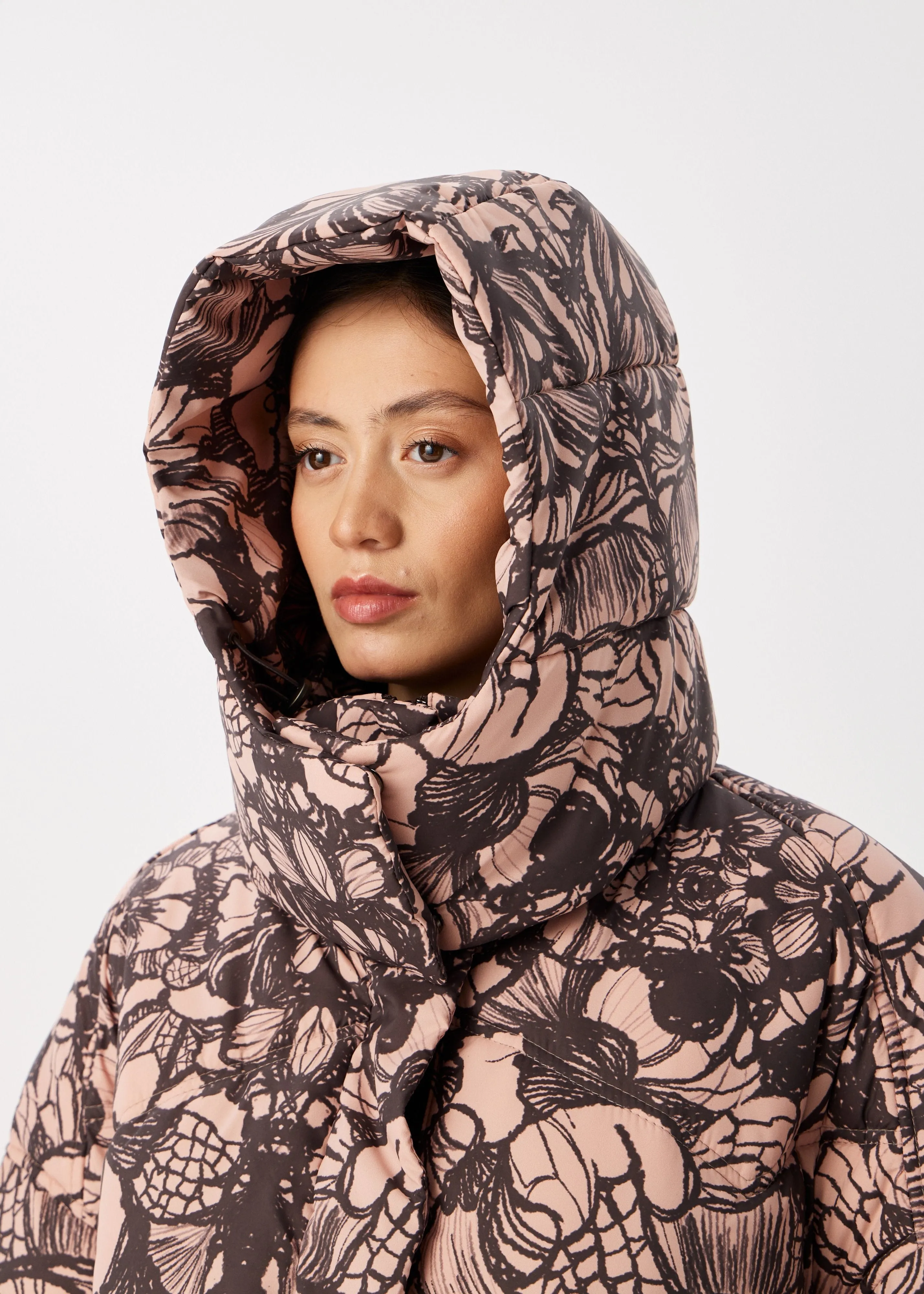 Lace Printed Puffer Jacket for Women – Artistic & Cozy Design