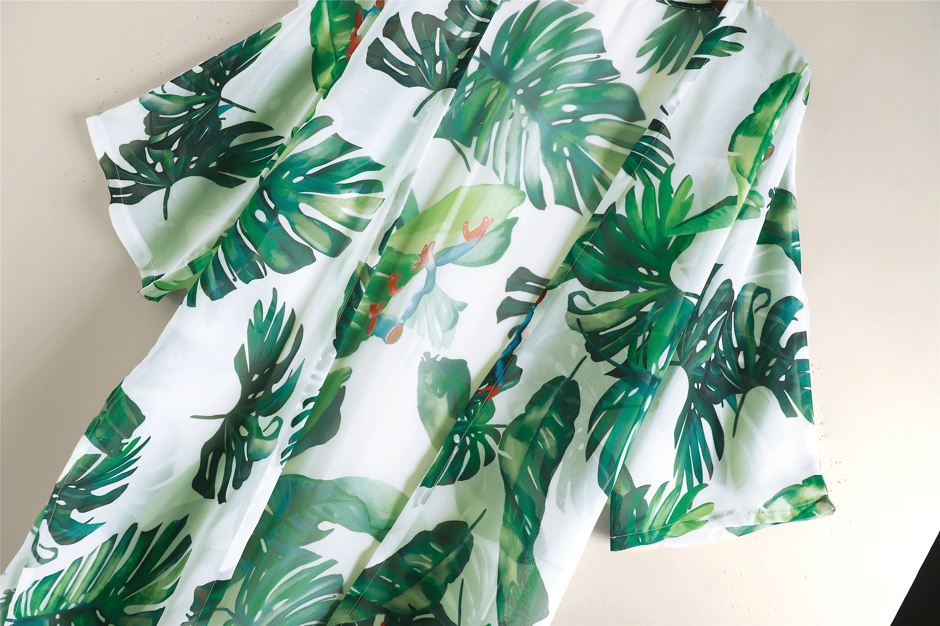Women's Casual Lace-Up Printed Chiffon Shirts Long Sunscreen Beach Shirts